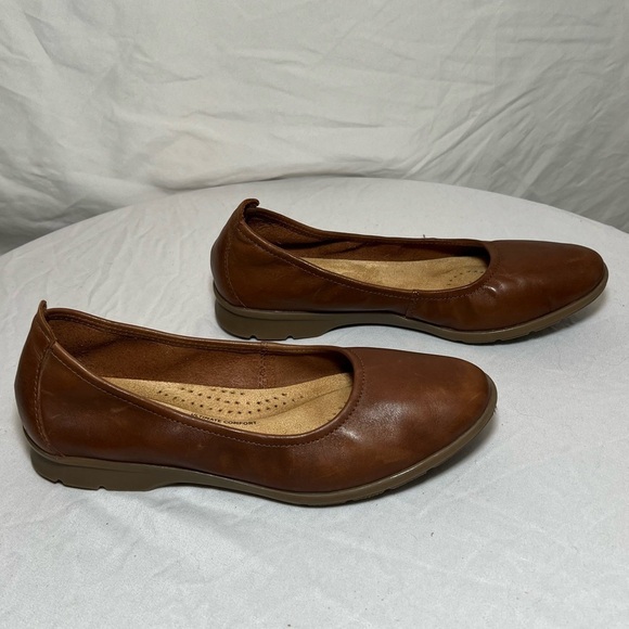 Clarks Women's Jenette Ease Ballet Flats - Dark Tan Leather - Size 6.5 - Picture 5 of 7